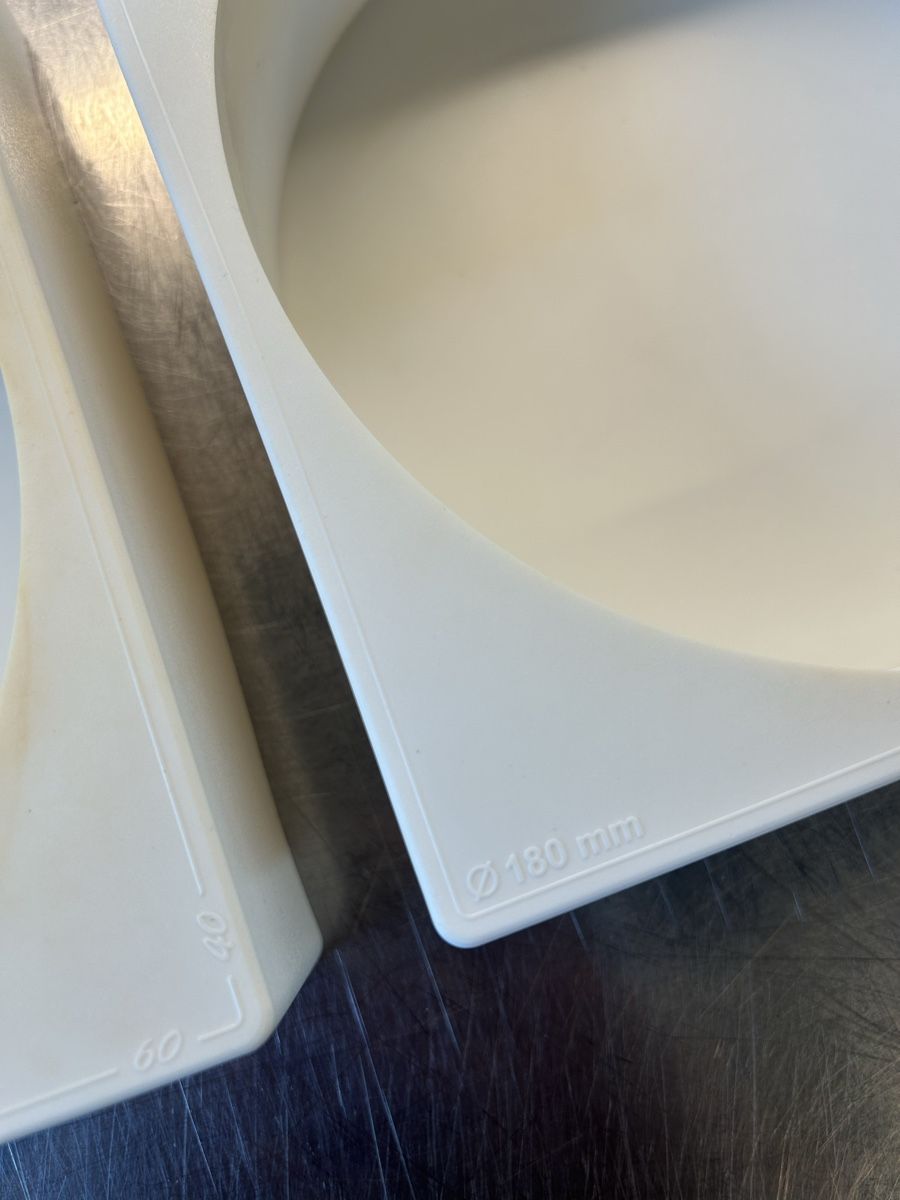 Silikomart Teglie da forno: 2x 18 cm Silikomart Formen – Usato da Zürich venduto da bakery_nors 2