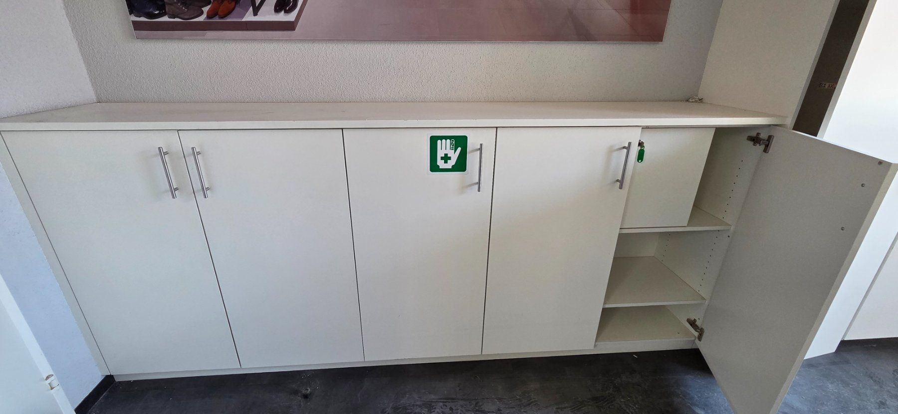 Armadi: Weisses Büro-Schränke – Usato da Zürich venduto da Micco06 1
