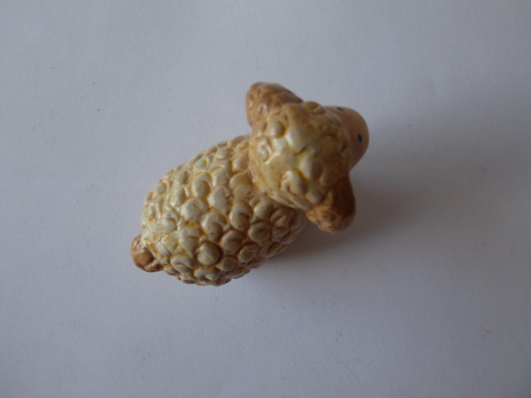Statuette: Schönes Schaf, Keramik, ca. 5,0cm hoch – Usato da Turbenthal venduto da Panau 3