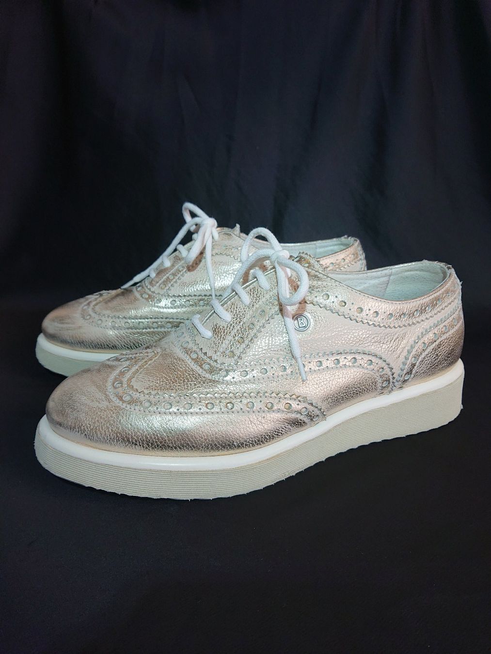 Bogner Scarpe da donna: Halbschuhe / Schnürer - BOGNER - 37 - Leder - gold/beige – Usato da Thusis venduto da drd_zy9w 5