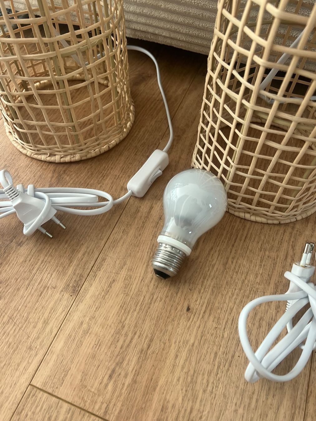 Lampade: 2x Lampen Tischlampe Korbgeflecht neu – Usato da Lufingen venduto da bombolulu 6