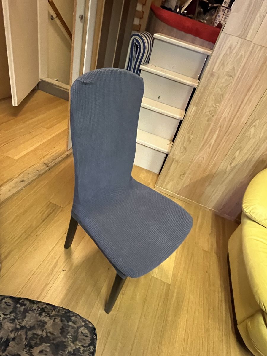 Chaises: 6 Stühle mit gemusterten Stoff – D'occasion à Wängi par Maggj 4