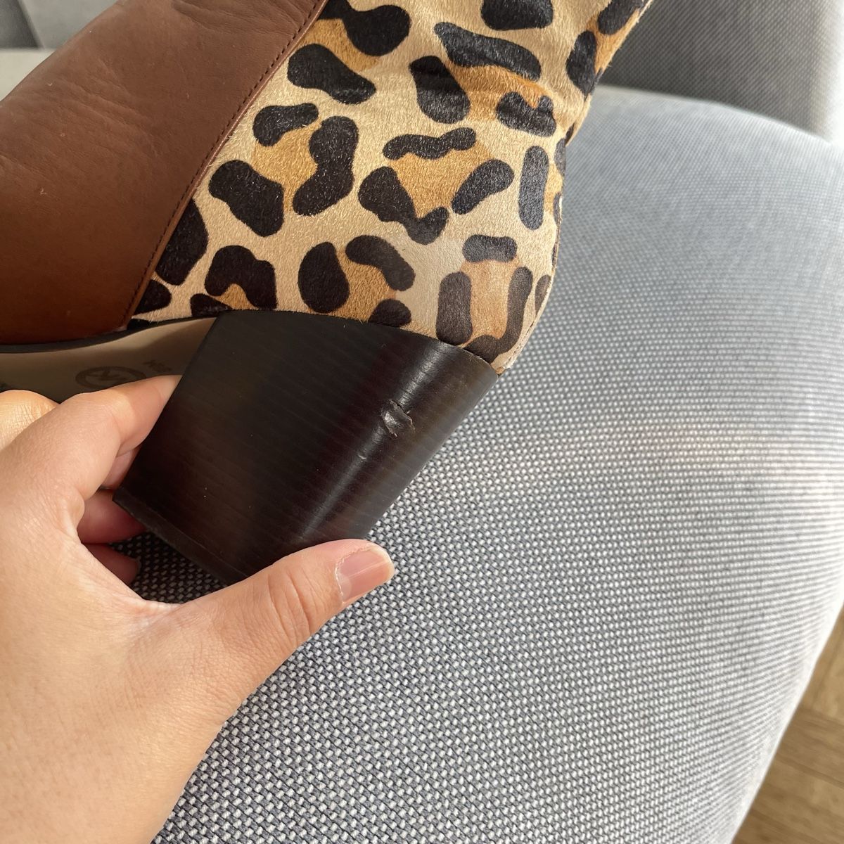 Michael Kors Damenschuhe: Michael Kors Stiefeletten, Größe 8,5 leopardmuster – Gebraucht aus Bern von dek_7bjd 9