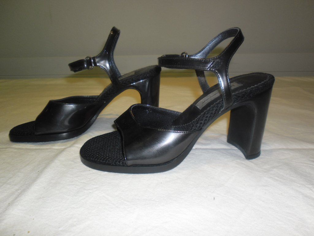 Damenschuhe: Pumps , Gr. 36 , MNG , Neuwertig – Neu (gemäss Beschreibung) aus Büren SO von omsa 1