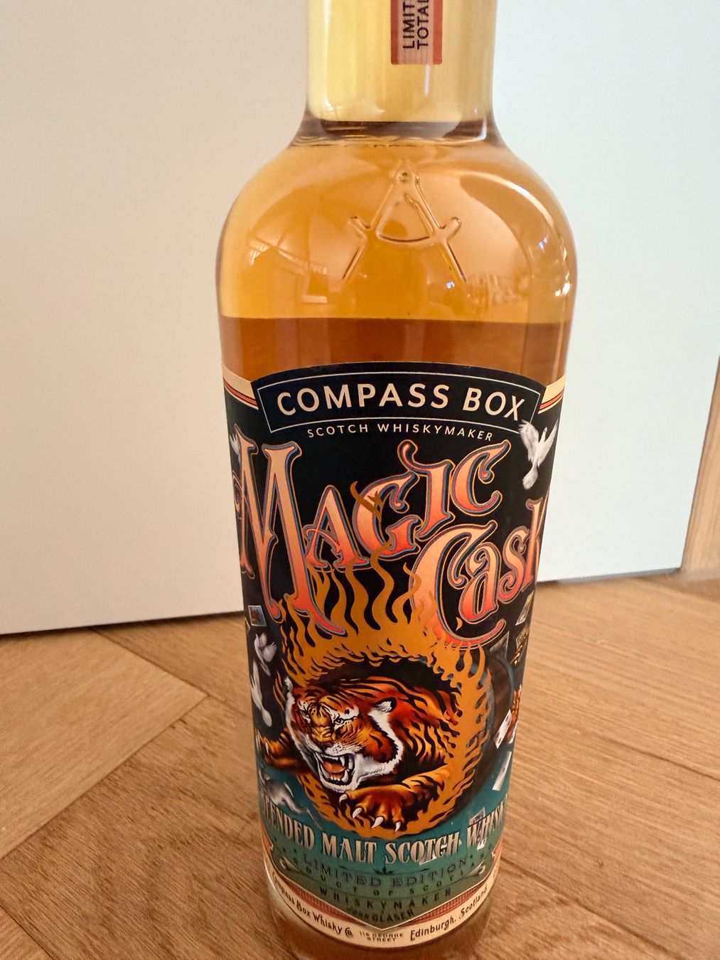 Bevande alcoliche: Compass Box Magic Cask Blended Malt Scotch Whisky Limited... – Nuovo (secondo la descrizione) da Roggwil TG venduto da est_r5x7 1