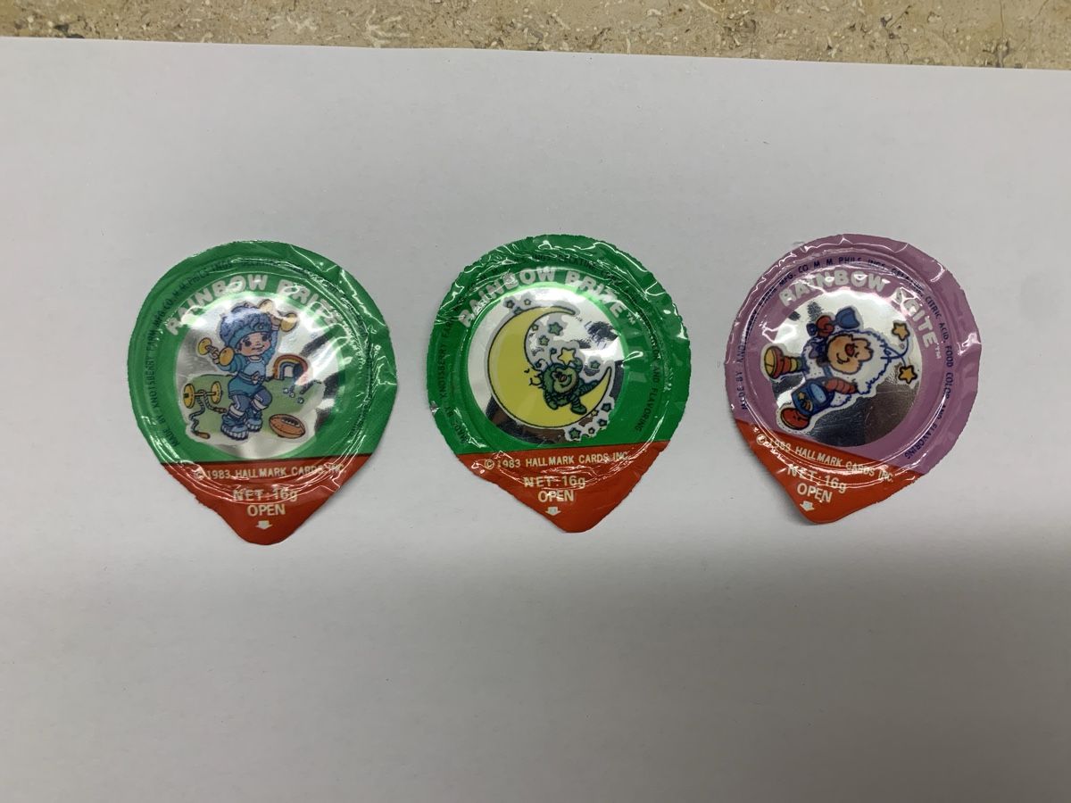 Coperchi dei cremini per caffè: Rainbow Brite deckeli rar – Usato da Pfäffikon SZ venduto da Pmh