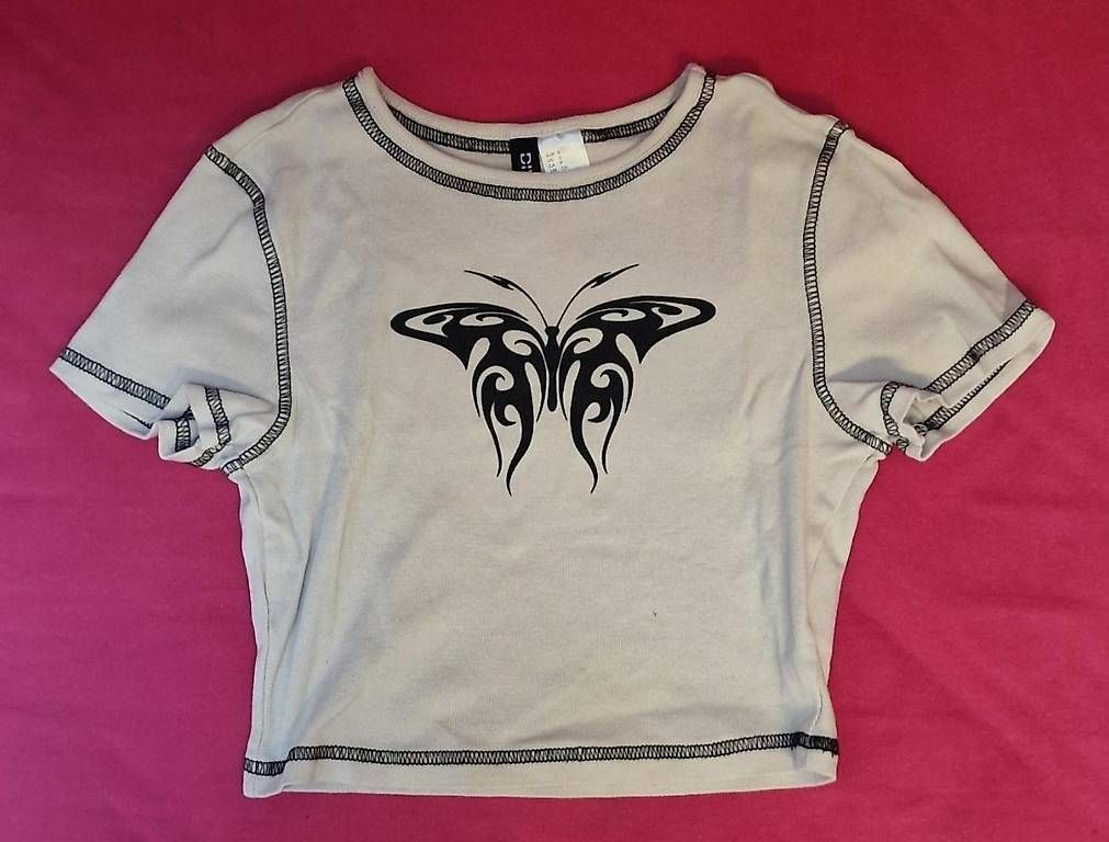 Top: Crop top  – Usato da Riehen venduto da Joloe