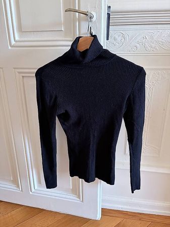 Pull noir côtelé col roulé Amisu  taille S