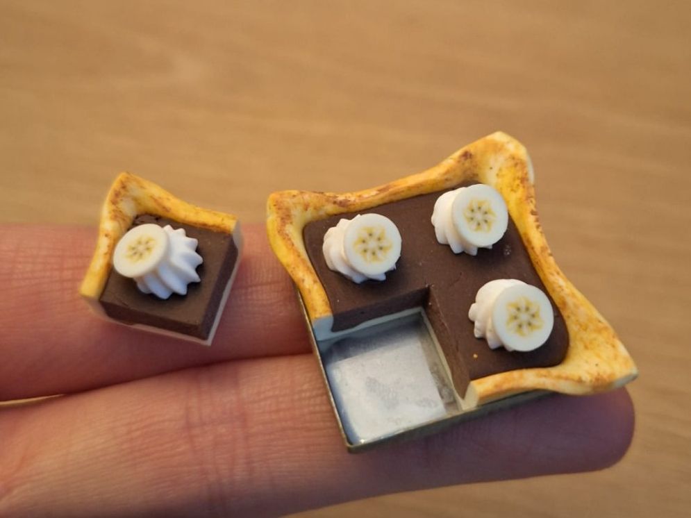 Case e mobili per bambole: Handmade Schoko Bananen Pie – Nuovo (secondo la descrizione) da Zürich venduto da HandmadeTinyFood 2