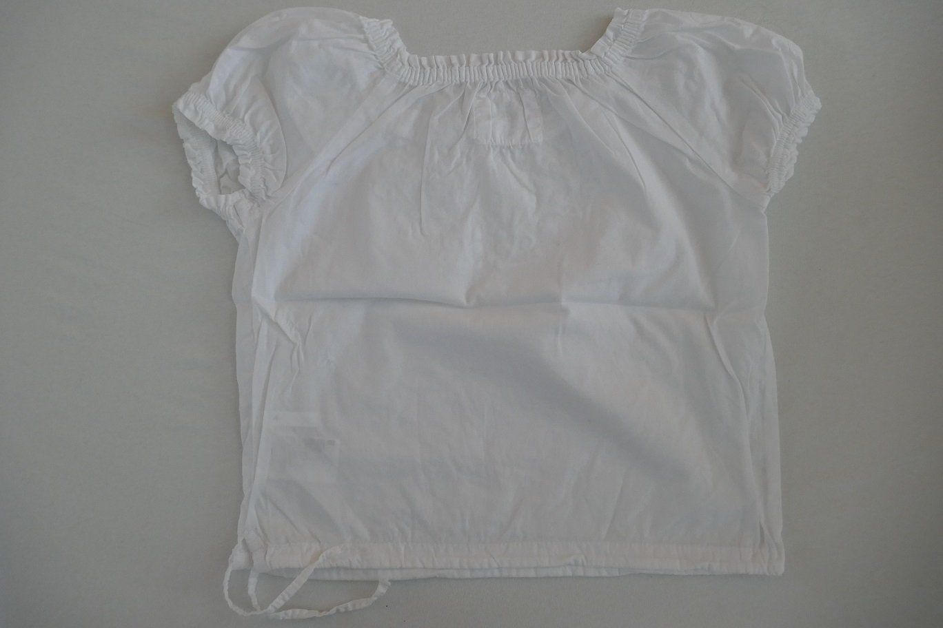Blusen, T-Shirts & Tops: Kaum getragene hübsche weisse Bluse, Gr. 110 – Neu (gemäss Beschreibung) aus Horgen von Feli39 2