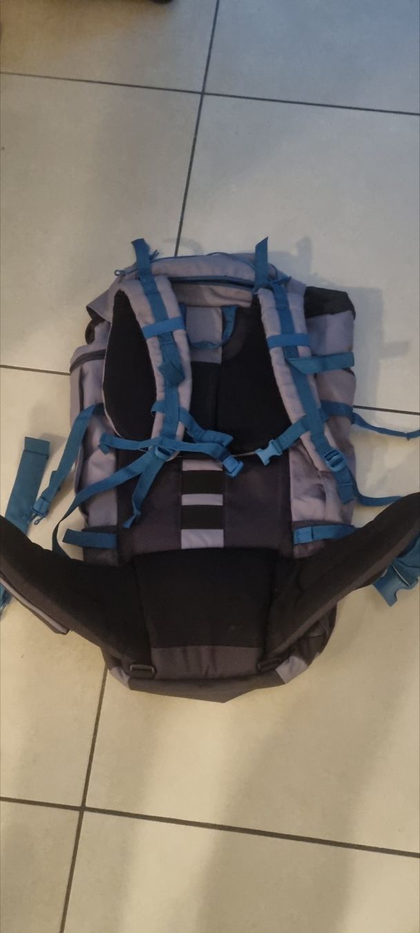 Sacs à dos: sac de randonné forclaz 50 – D'occasion à Cugy VD par Shoopvizion 1