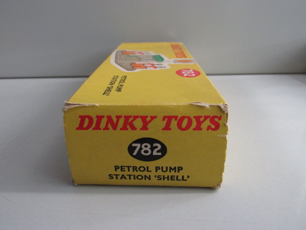 Station essence Dinky Toys esso 49D - Jeux & Jouets