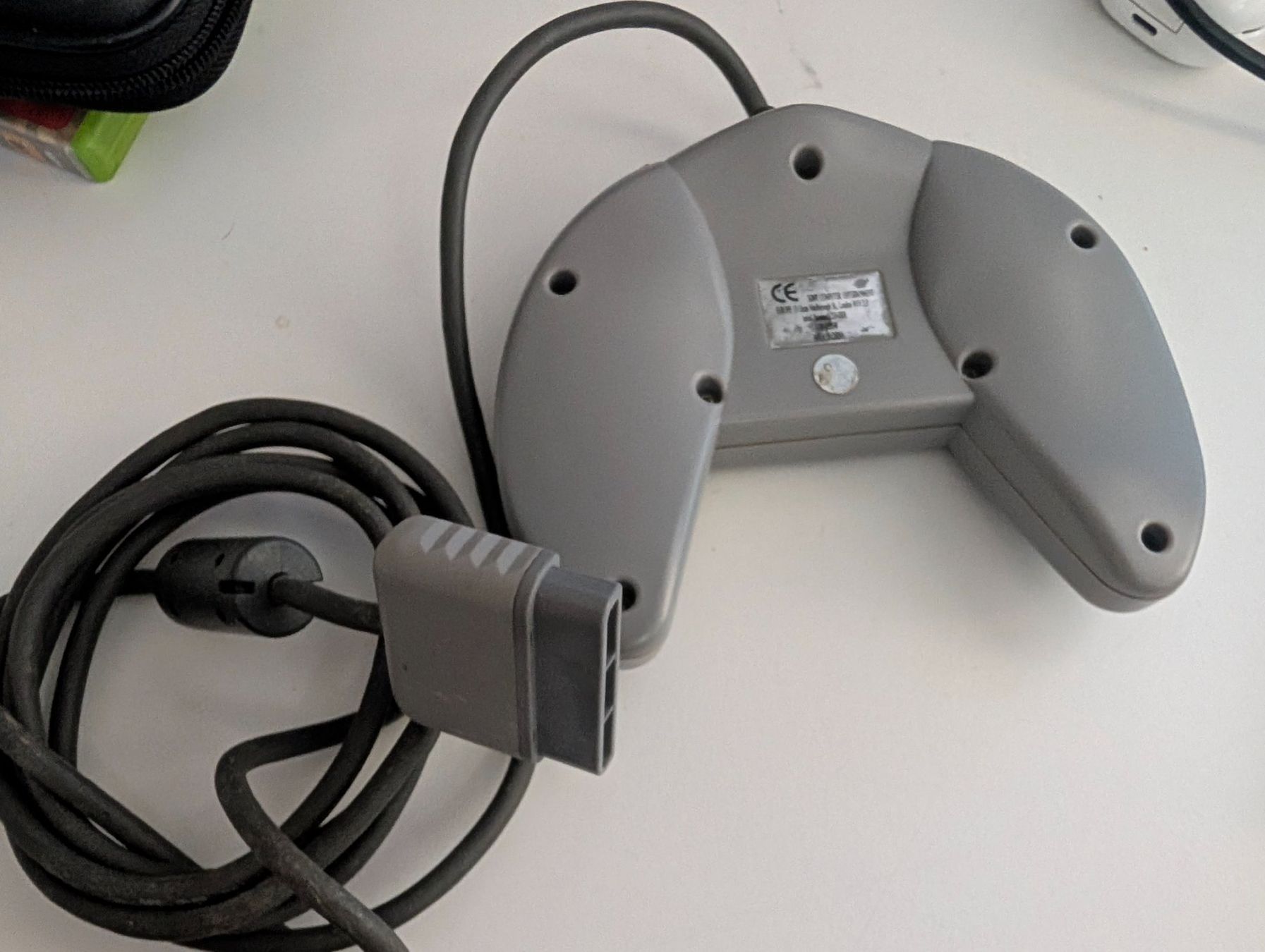 Sony Controller: ASCII  Playstation 1 Controller PS1 – Usato da Hünenberg See venduto da SpecialEditionGaming 1