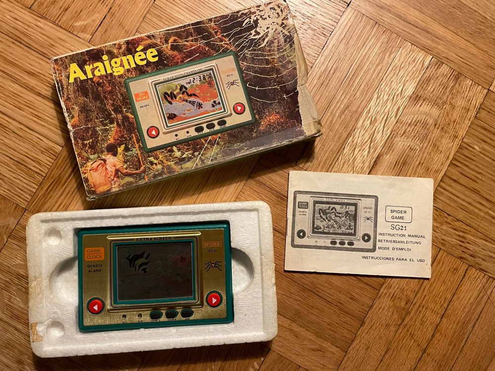 Game clock Spider excellent état Kaufen auf Ricardo
