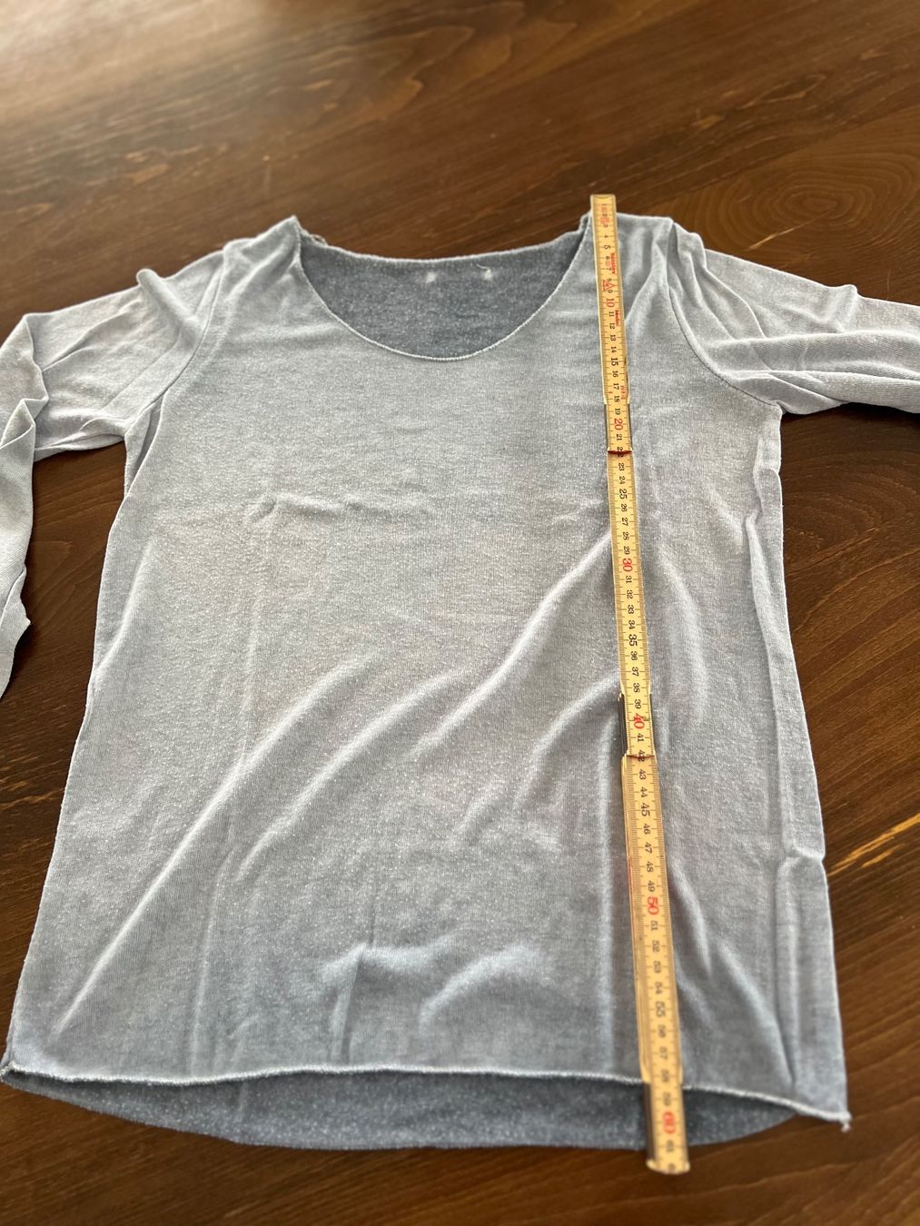 Maglioni & Felpe: Langarmshirt hellblau leicht glänzend Gr. S – Usato da Ebmatingen venduto da Mistelu 2