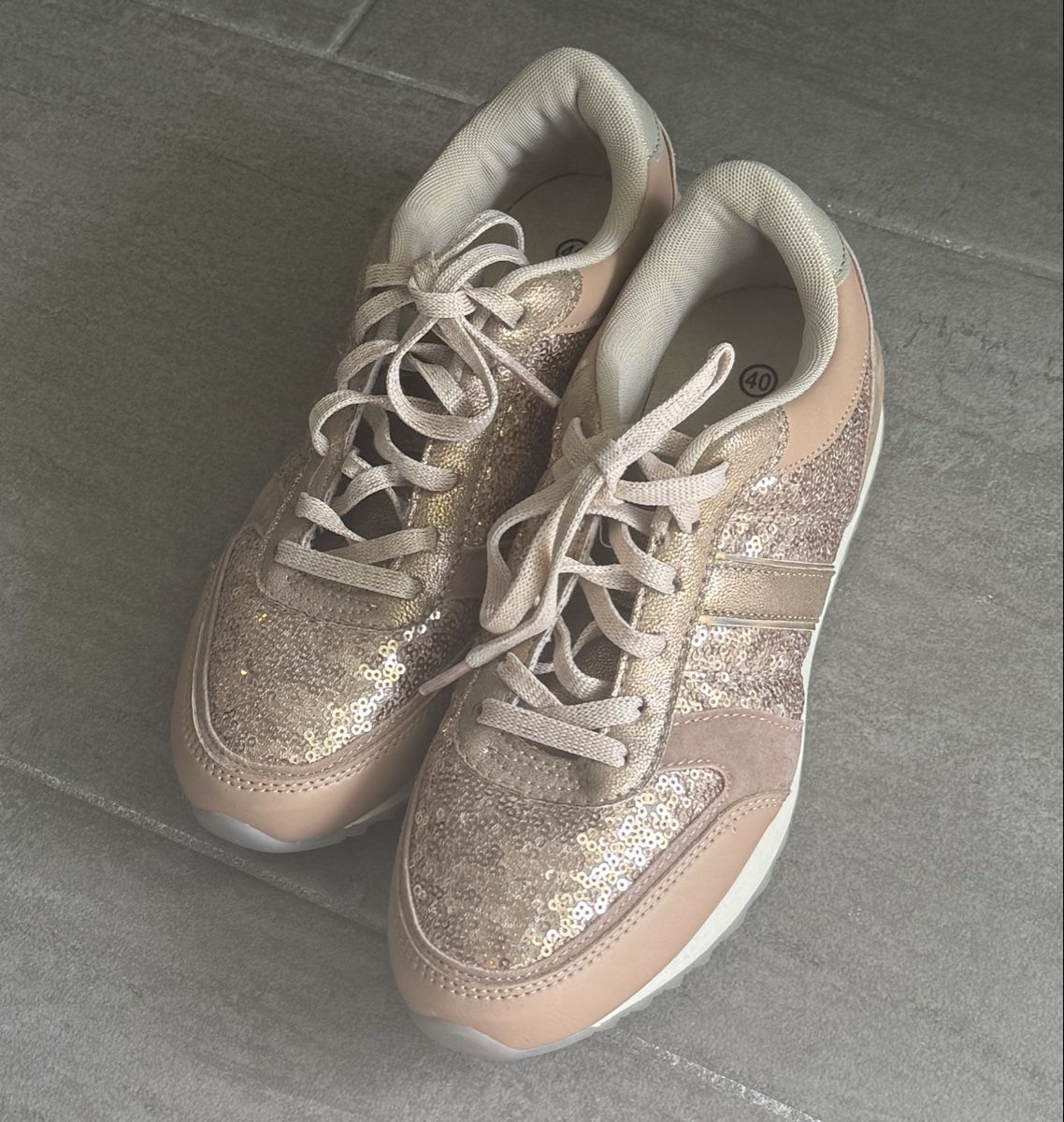 Graceland Scarpe da donna: NEU rosa Damen Sneaker, GR 40 – Nuovo (secondo la descrizione) da Schwerzenbach venduto da schwerzi70