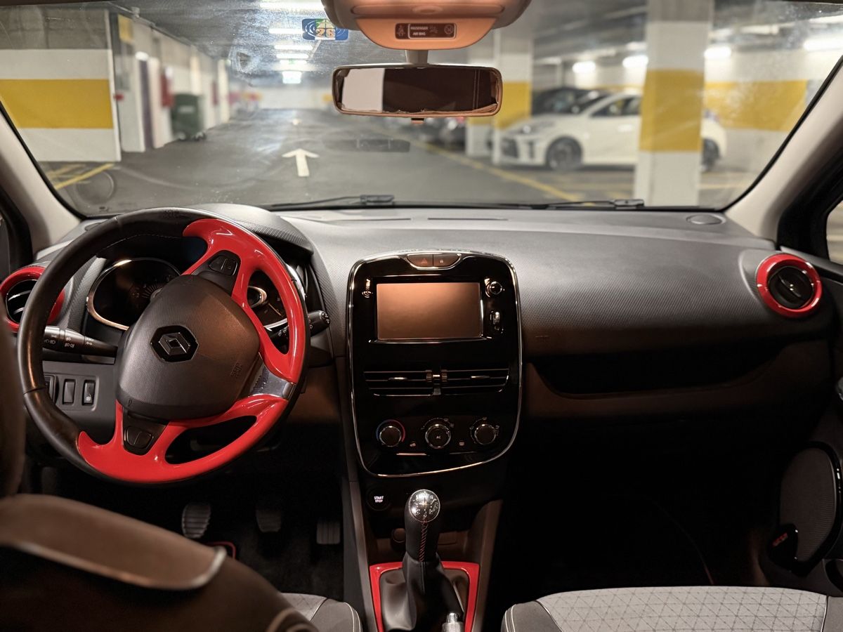 Renault Automobili: Renault Clio 1.5 dci  – Usato da Collombey venduto da mei_j7yy 6
