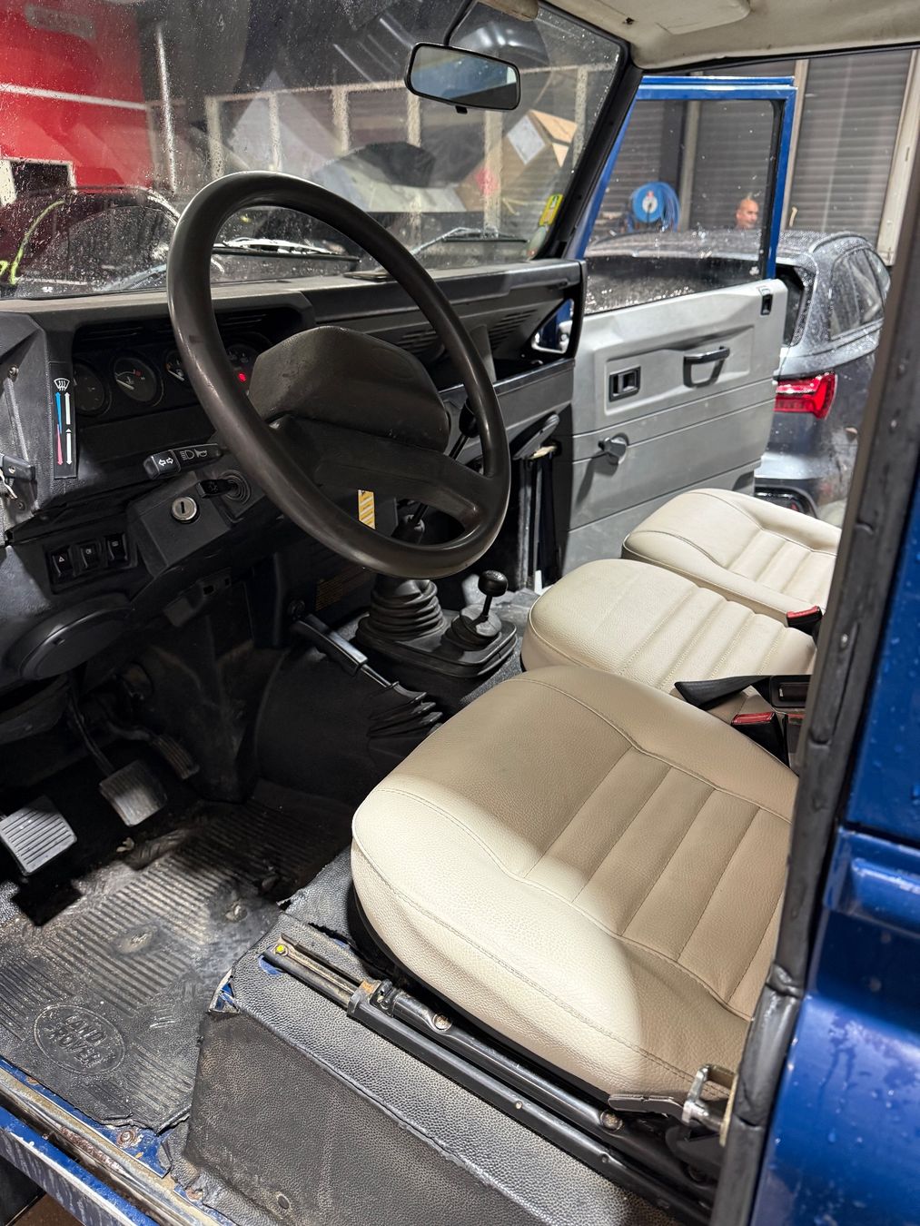 Land Rover Autos: Land Rover Defender 90 TD5 – D'occasion à Genève par Many_men 2