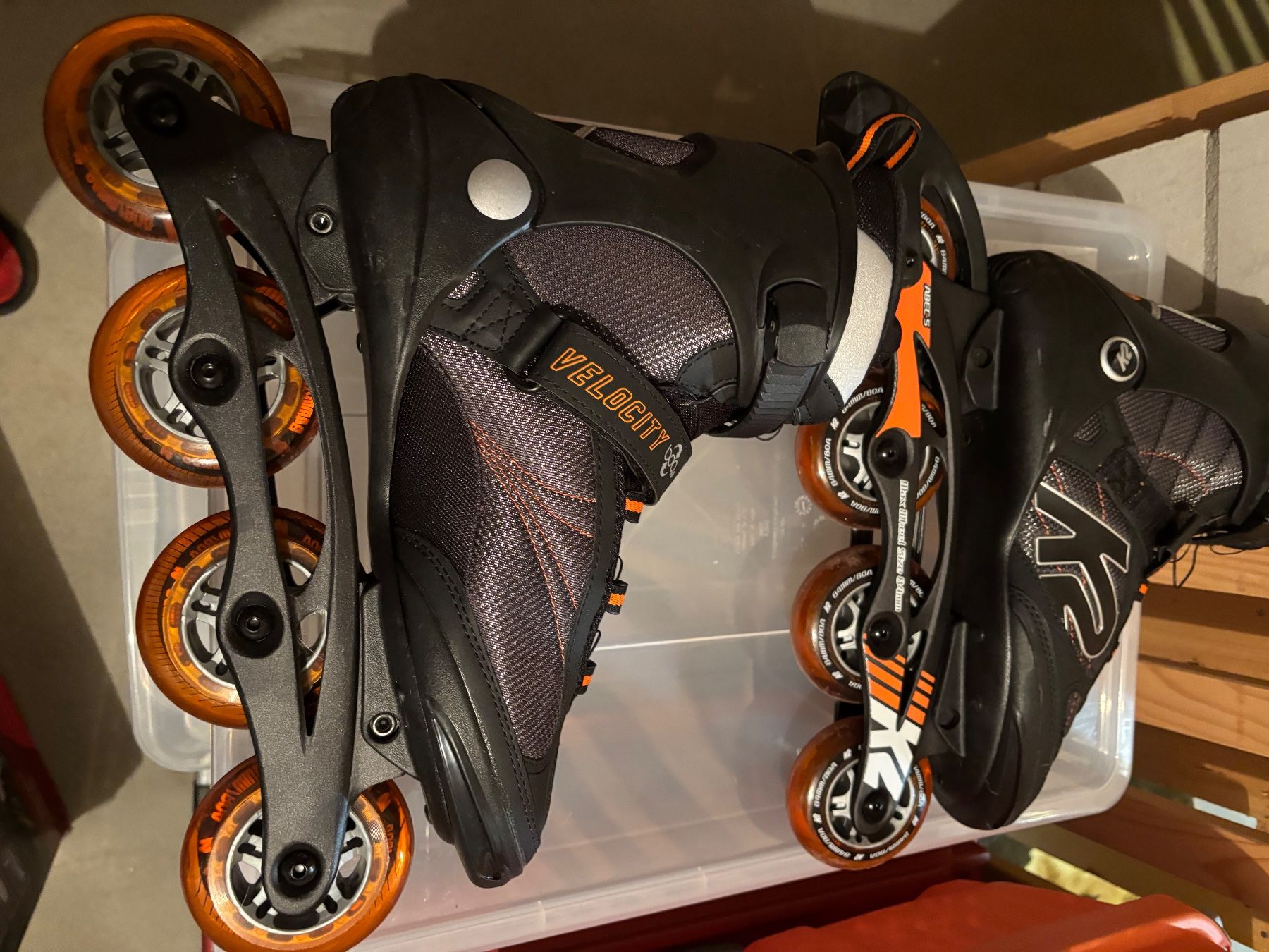 K2 Pattini in linea & Pattini a rotelle: Inline Skates K2 plus Helm beides 1 mal getragen – Usato da Volketswil venduto da pupfi 3