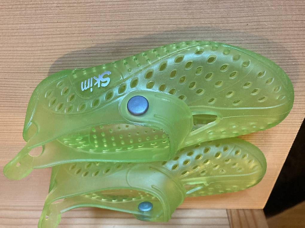 Scarpe per ragazzi: Badeschuhe Gr.27/28 – Usato da Brunnadern venduto da Bumlebee 1
