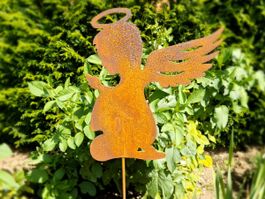Engel Elyon, betend 120cm Gartenstecker Edelrost