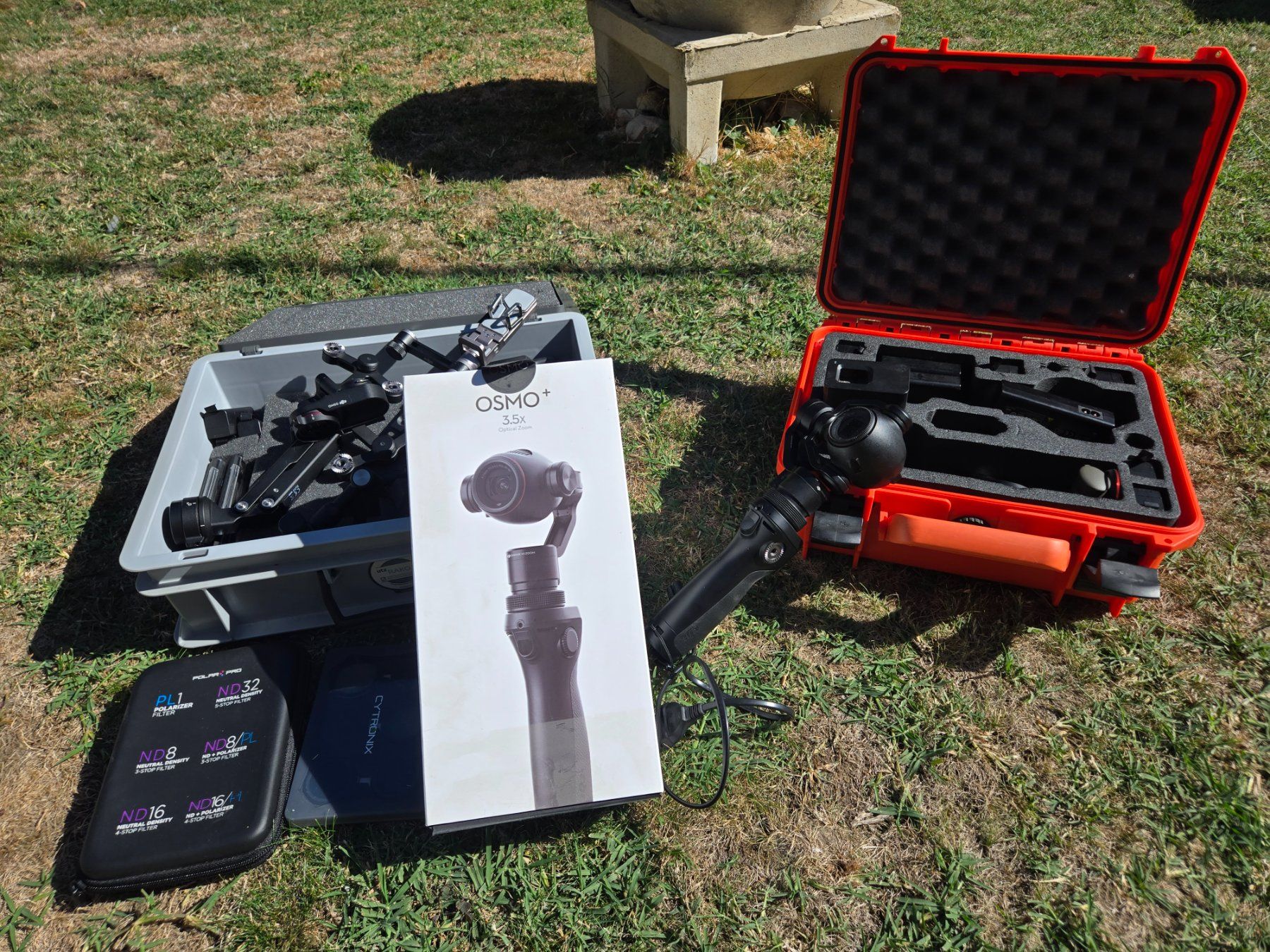DJI Caméscopes: Osmo Caméra + accessoires et valises – D'occasion à Préverenges par Tarmak01