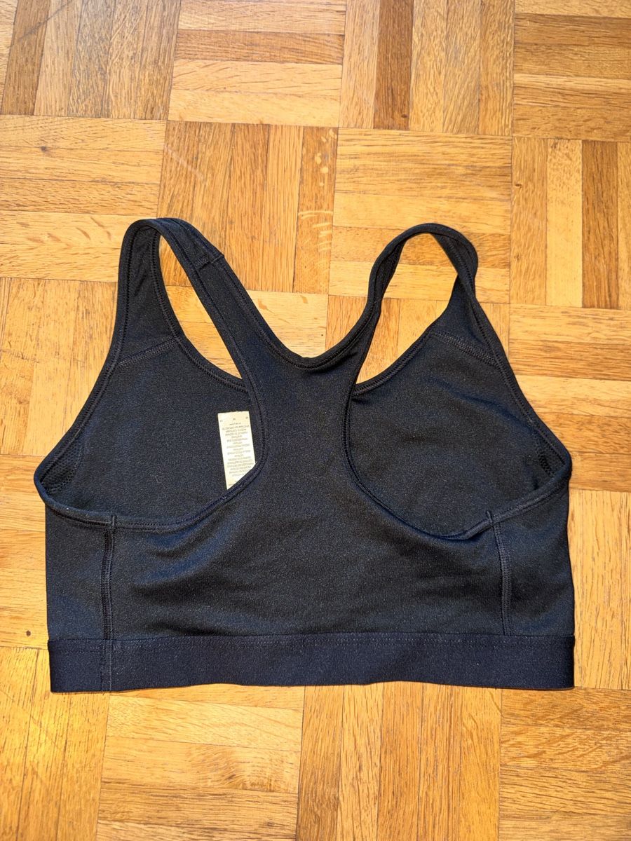 Nike Top: Nike Sport BH black – Nuovo (secondo la descrizione) da Zürich venduto da forestF4iry 2