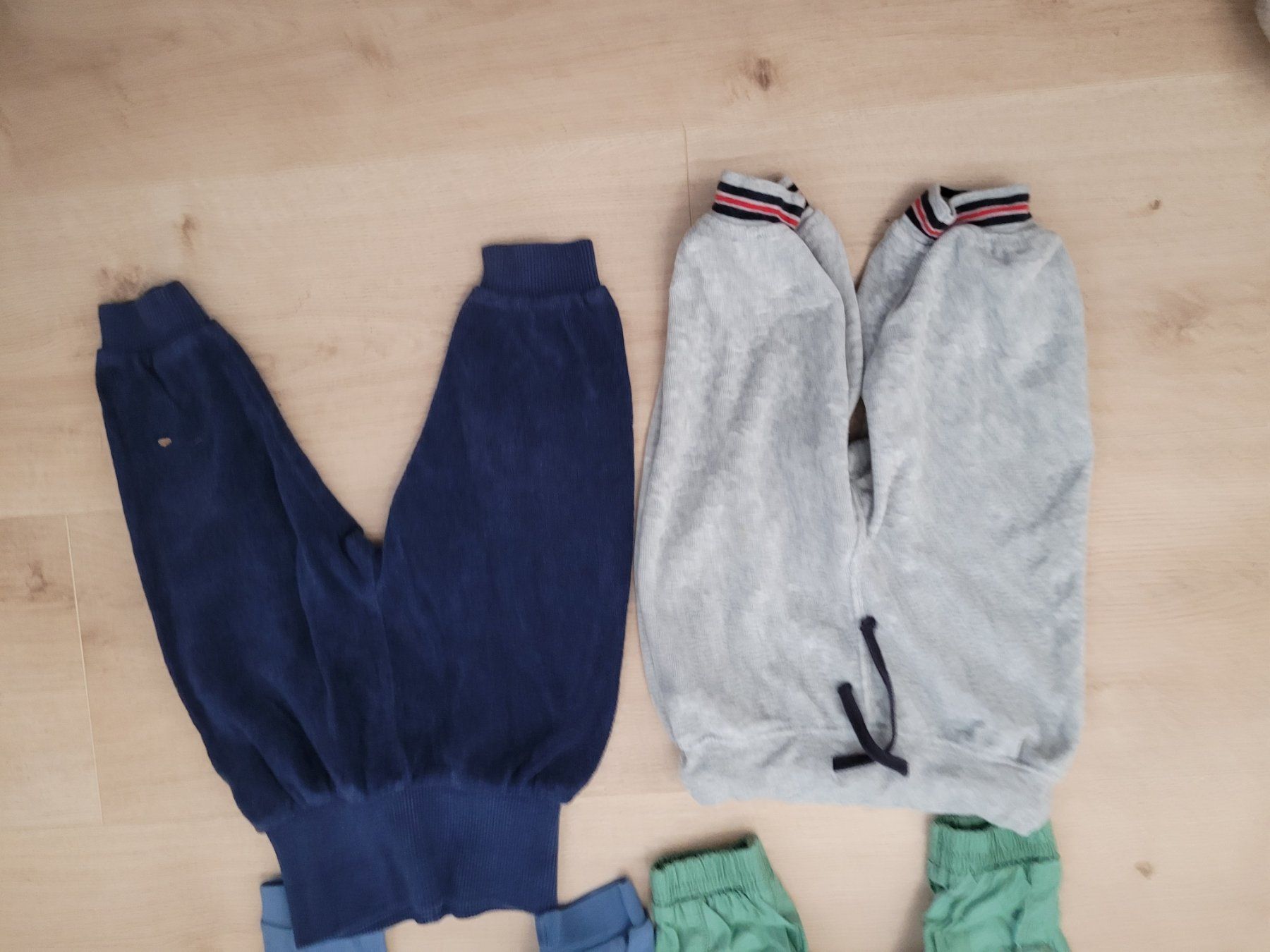 Pantaloni: Set Hosen Grösse 68 – Usato da Lupsingen venduto da sta_wgg5 1