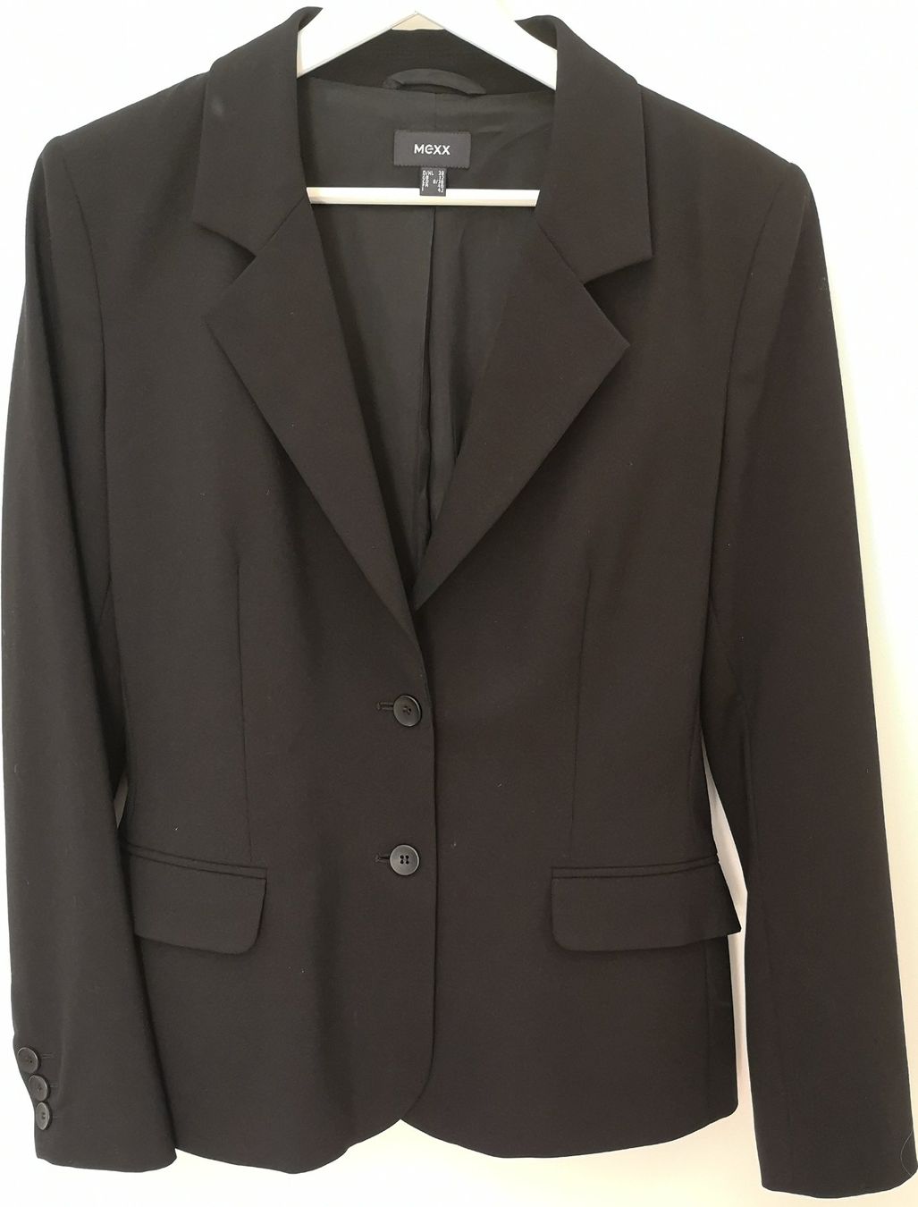 Mexx Giacche: Schwarzer taillierter Blazer von Mexx, Gr. 38 – Usato da Zürich venduto da Tanteemma369
