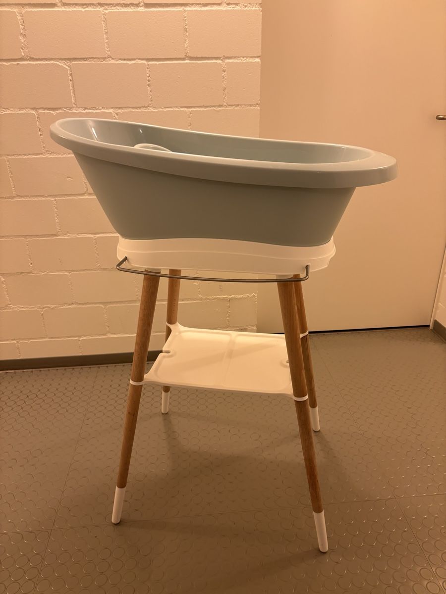Badewannen: Standing bath – Gebraucht aus zug von and_2gwq