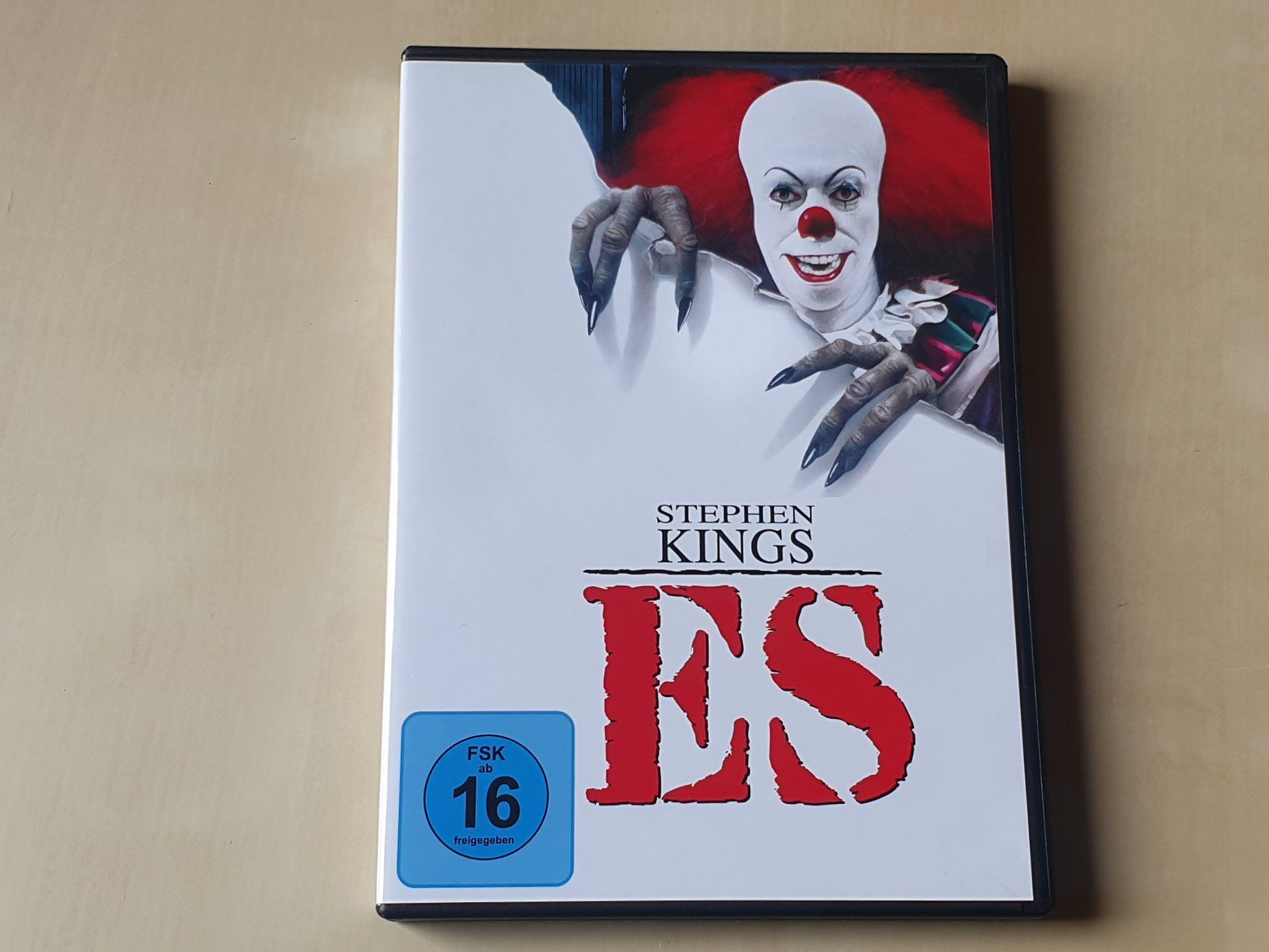 Tous les DVDs: ES – D'occasion à Stansstad par collectorsshop