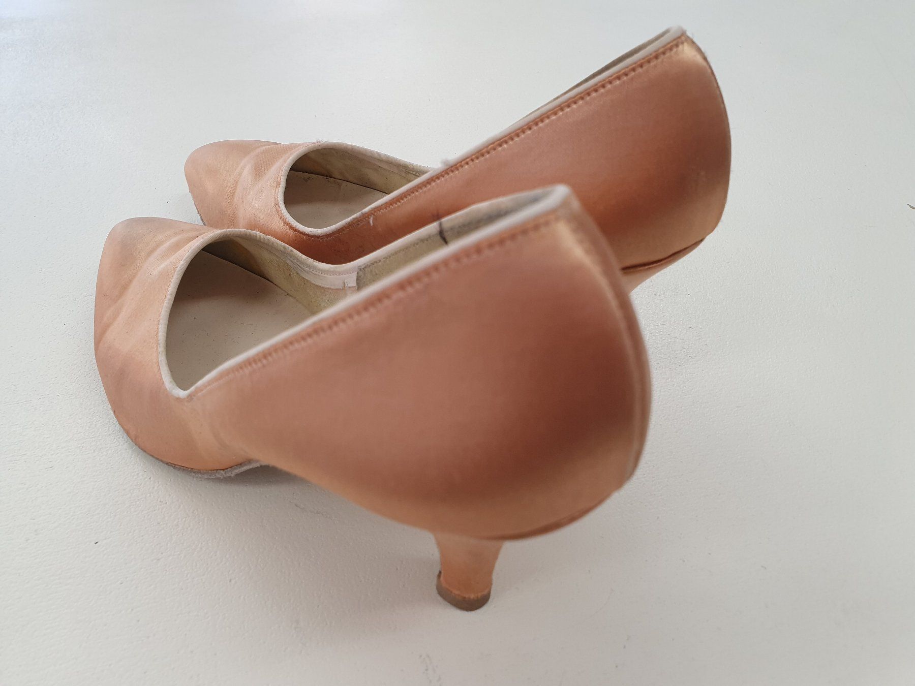 Scarpe da donna: Tanzschuhe, Standard Gr. 36 – Nuovo (secondo la descrizione) da Edlibach venduto da flairaffair 1