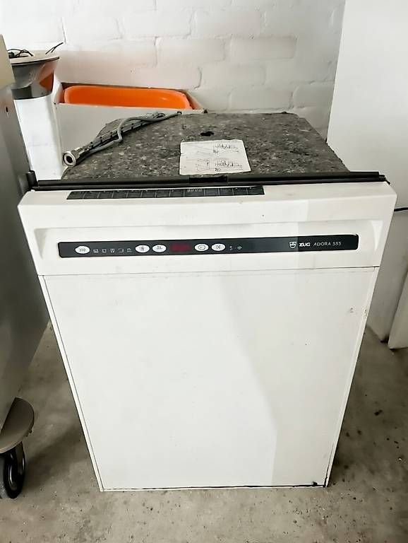 Lavastoviglie: ZUG Geschirrspüler – Usato da Bremgarten b. Bern venduto da Vincderbinz 1