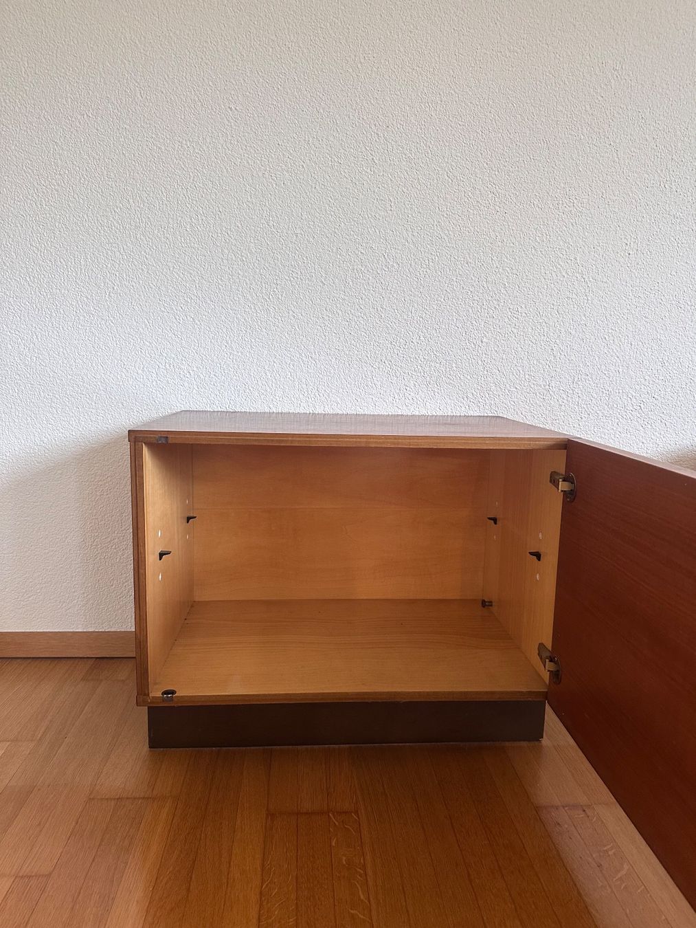 Commodes: Holzkommode – D'occasion à Adliswil par mic_jyg6 3