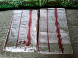 2 Stk. alte,Vintage Küchentücher mit Monogramm FH, rot-weiss