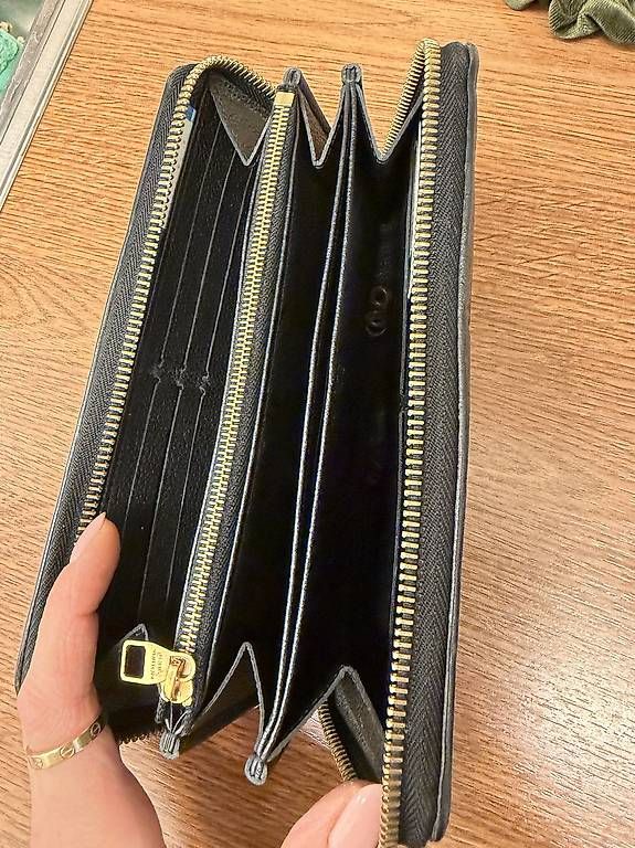 Louis Vuitton Brieftaschen: Louis Vuitton Portemonnaie – Gebraucht aus Wittenbach von janine37 2