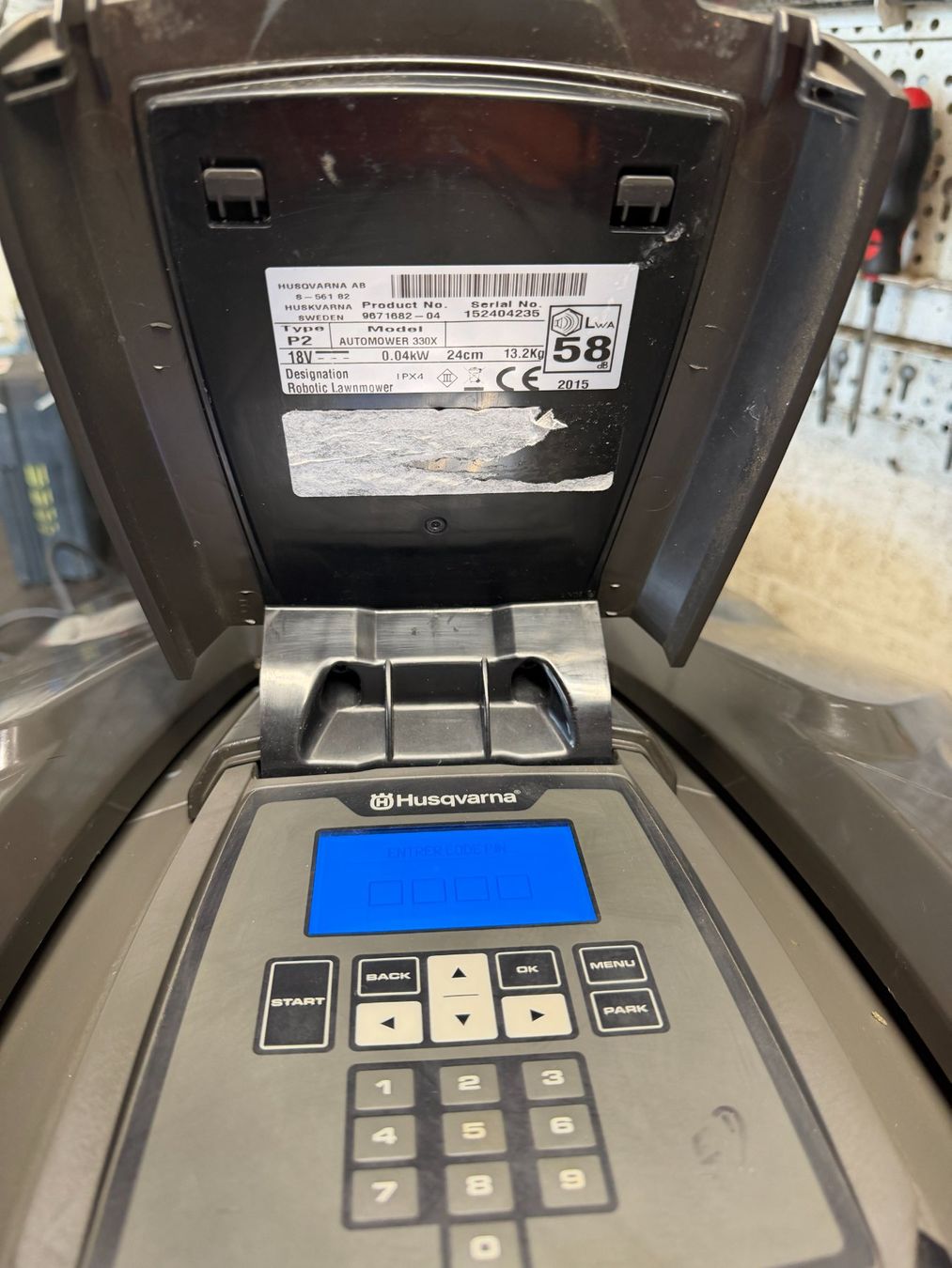 Husqvarna Tagliaerba: Husqvarna Automower 330X test OK – Usato da Crissier venduto da Chollet_SA 1