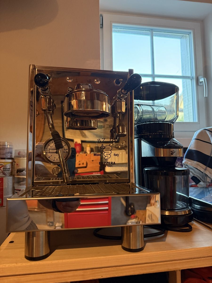 Bezzera Kaffeemaschinen & Espressomaschinen: Siebträgermaschine Bezzera BZ 10 – Gebraucht aus Auslikon von armestudentin0 1