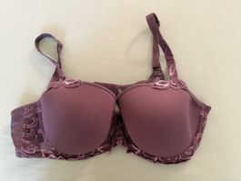 Damen BH Marke Triumph Gr. 80D