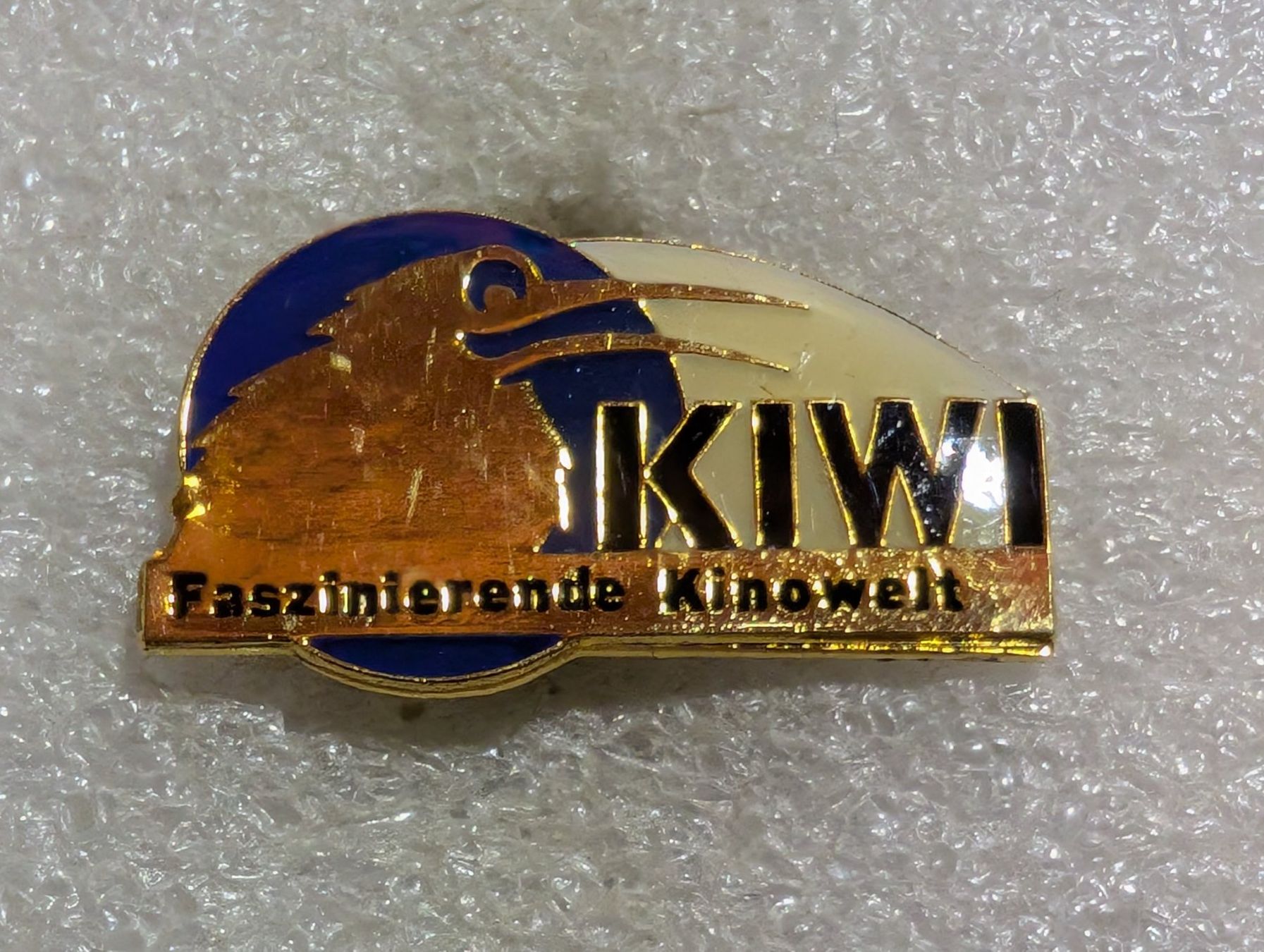 Plaketten & Abzeichen: Ansteckpin 231: Kiwi – Gebraucht aus Oppligen von Pin-Fall-Shop