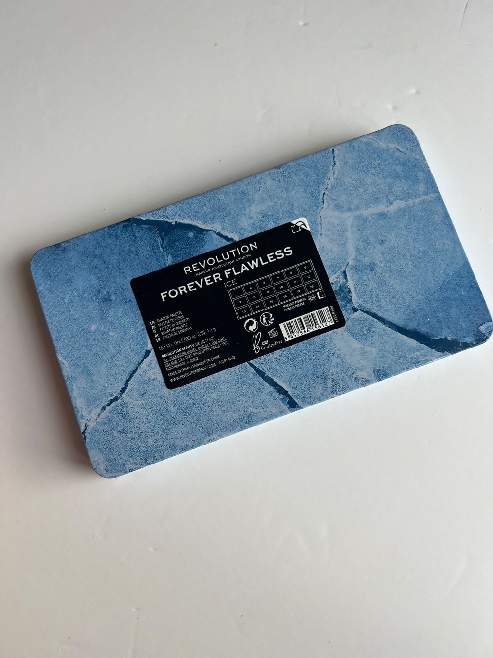 Maquillage: Palette Makeup Revolution – D'occasion à Neuchâtel par Thesebootsaremadeforwalking 2