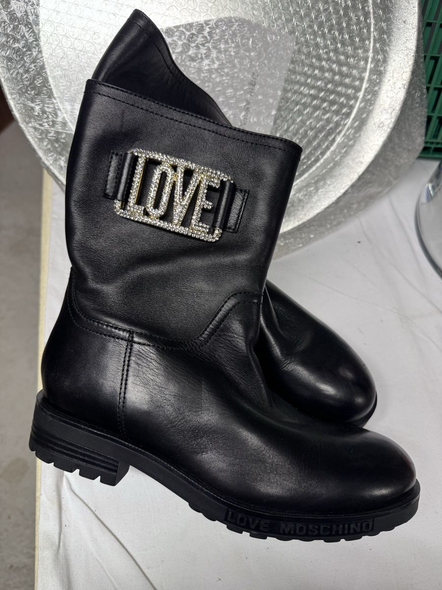 Moschino Scarpe da donna: Love Moschino Stiefel Grösse 37 – Nuovo e nell'imballaggio originale da Münchenstein venduto da mimi93