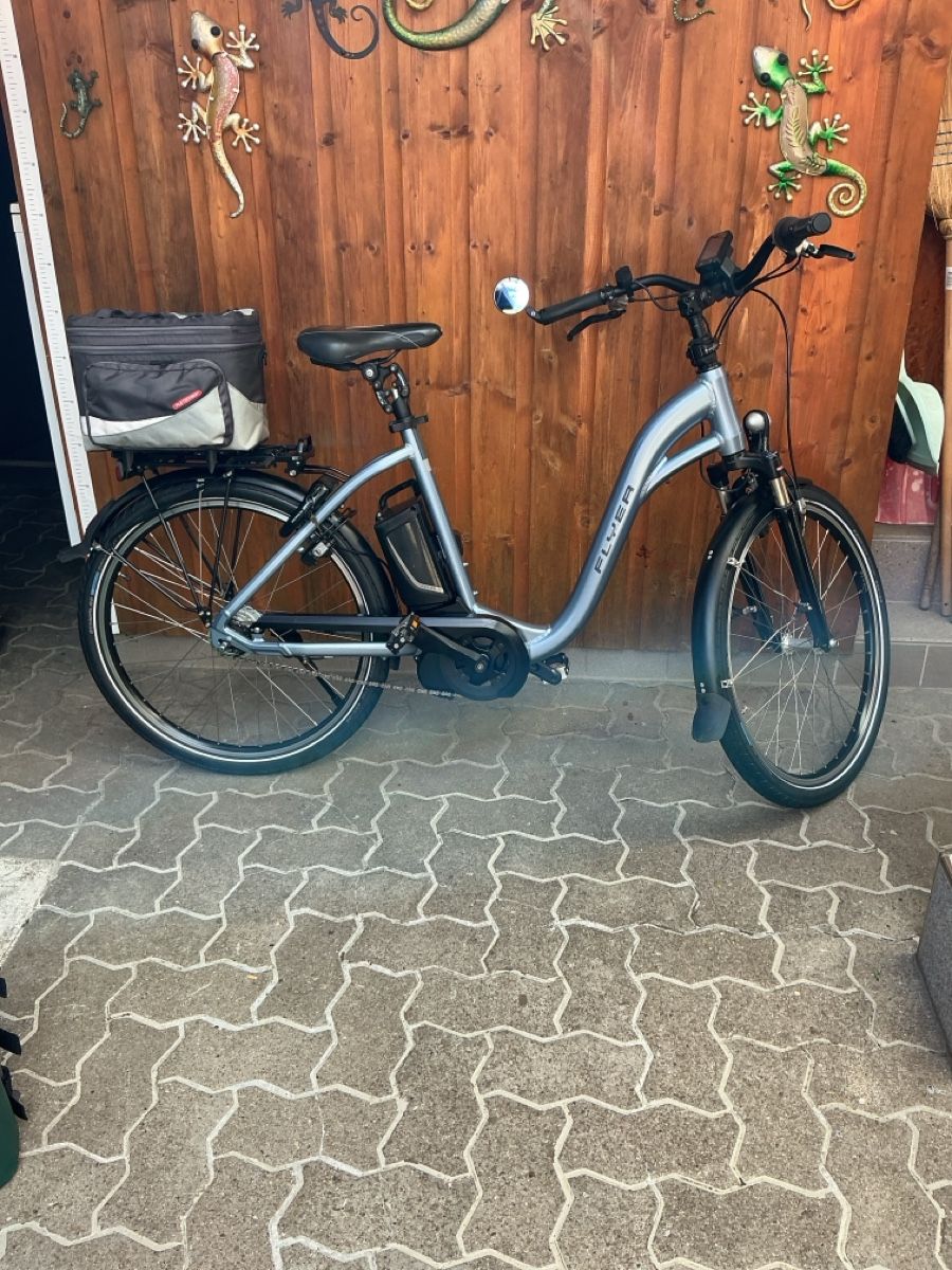 Flyer Biciclette: Schöner Flyer e-bike C 8.1 Premium  – Usato da Oberbuchsiten venduto da Tesin3