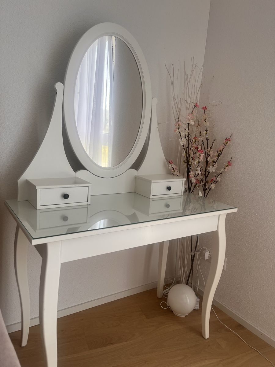 Ikea Tavoli da trucco: Ikea Schminktisch – Usato da Pfäffikon ZH venduto da Restore-Me 1