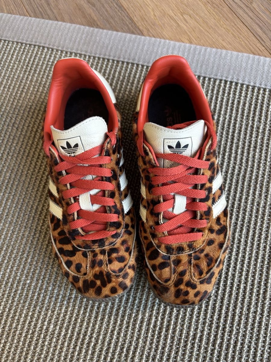 Adidas Damenschuhe: Adidas Sneakers Leopard, size EU 38 – Gebraucht aus Oberrieden von ElsaL