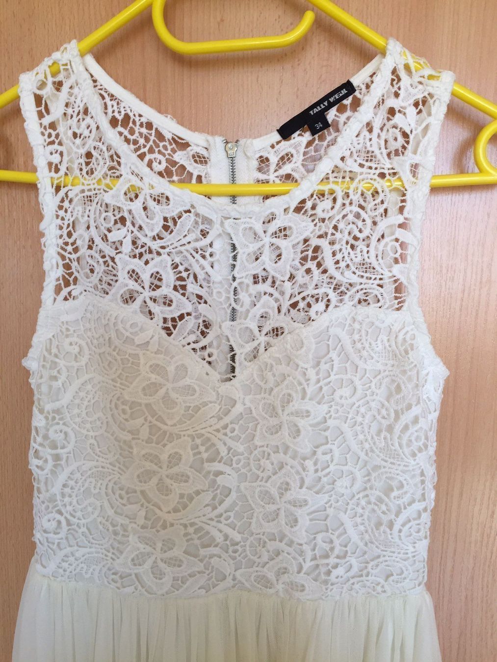 Vestiti: Spitzenkleid Grösse 34 – Usato da Root venduto da NaBr76 2