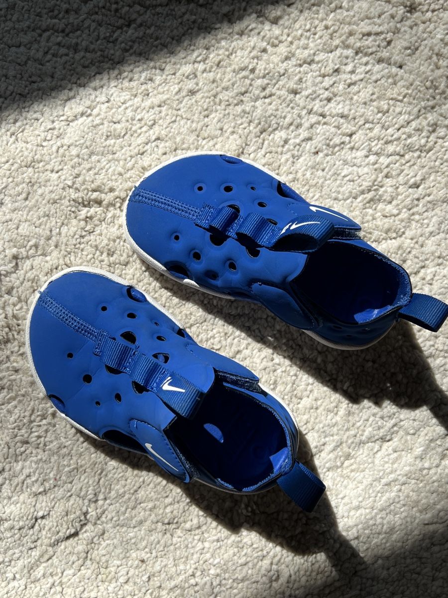 Nike Scarpe per ragazzi: Nike Sunray Protect 4 pointure 22 comme neuves! – Nuovo (secondo la descrizione) da Granges (Veveyse) venduto da Hey-ya
