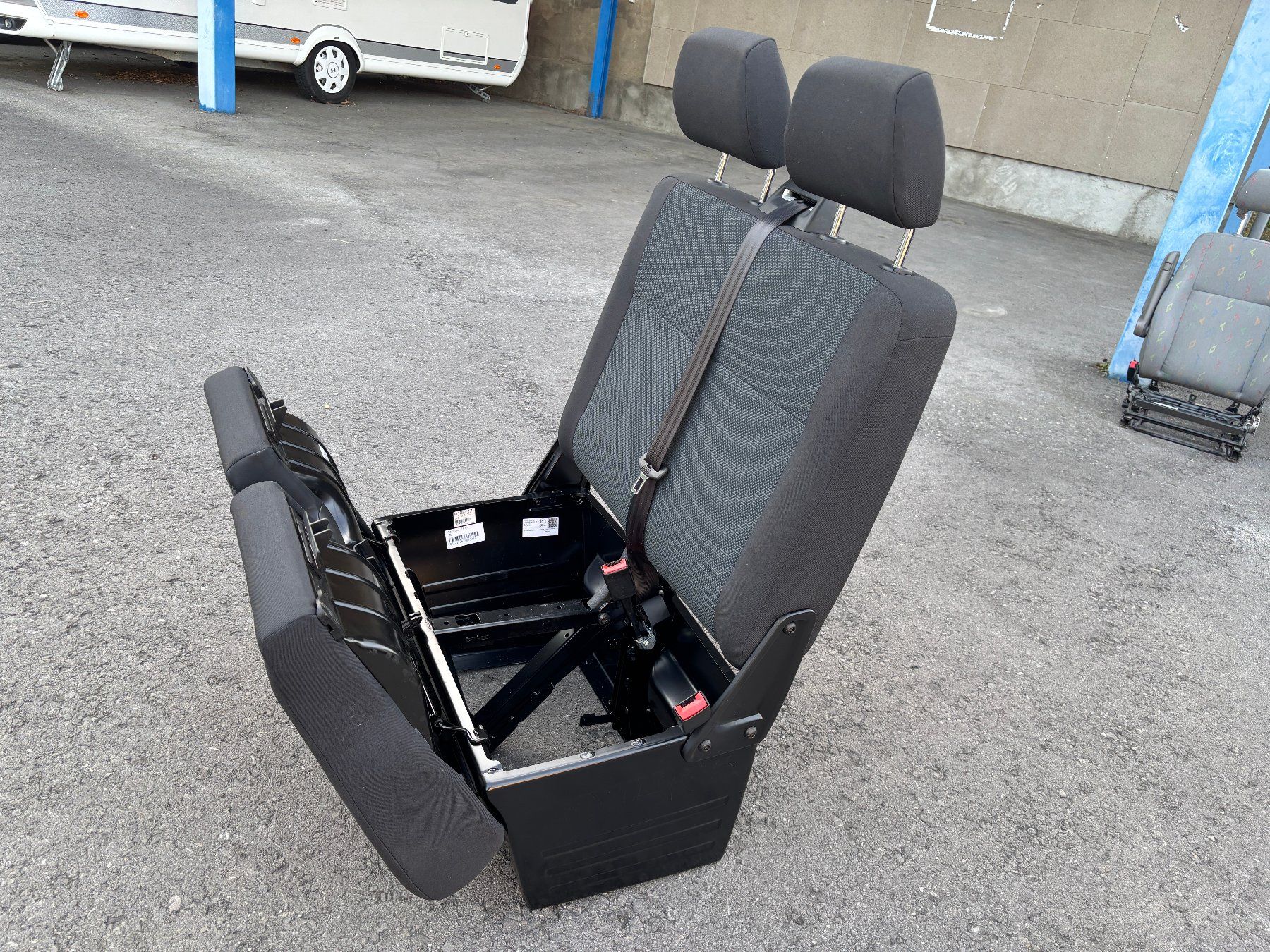 VW Toutes les pièces auto: VW T6 Beifahrersitz – D'occasion à Gams par mir_n5kk 5