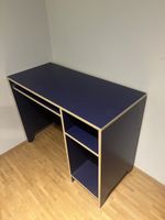 Pult mit Tastaturauszug dunkelblau