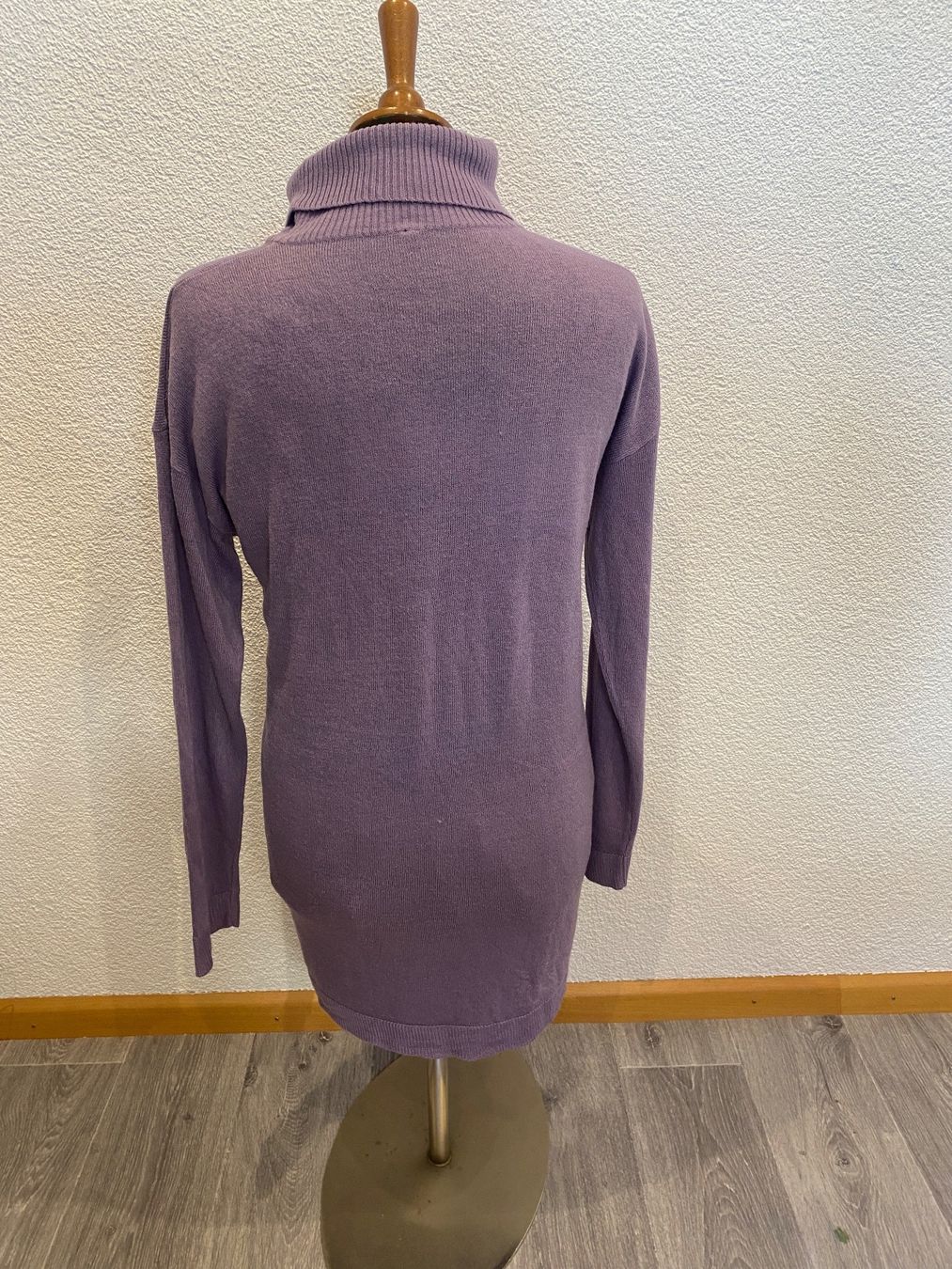 Kleider: Strick Kleid M – Gebraucht aus Liestal von Goldart 2